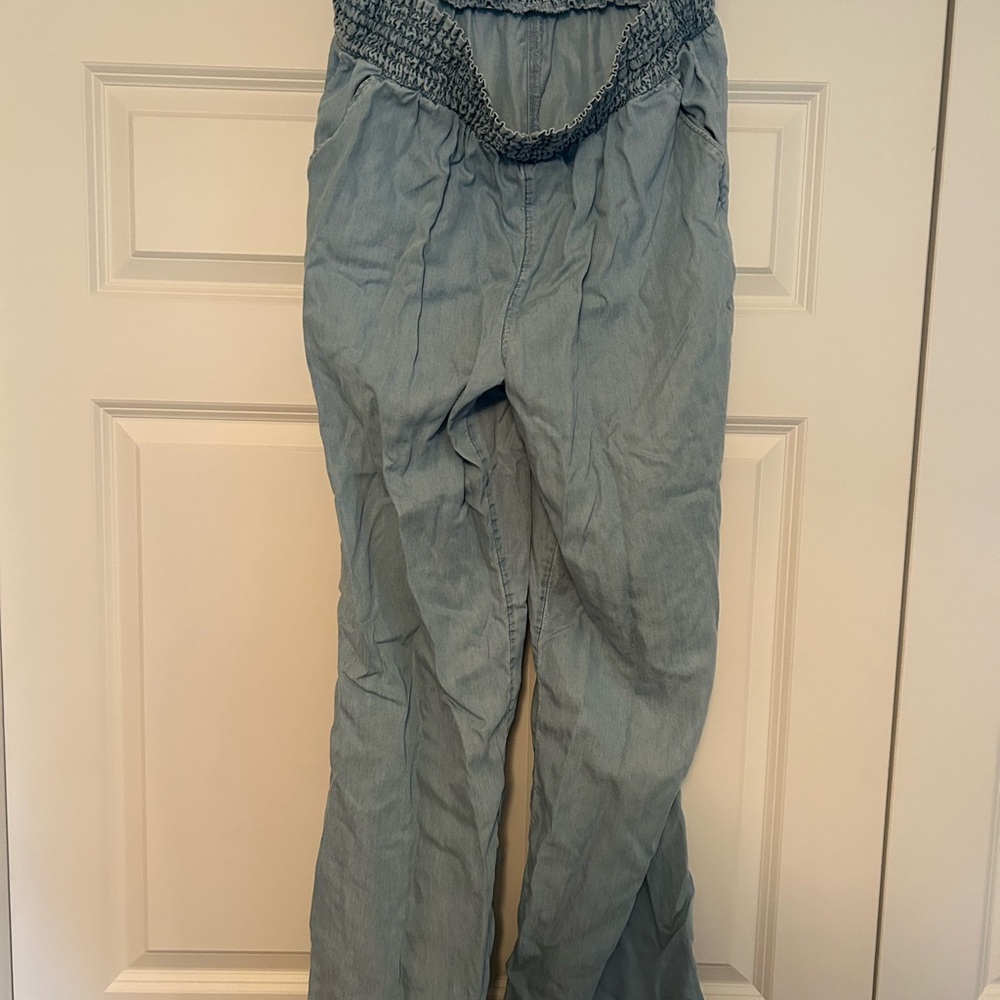 Women's Light Blue Cropped Pants